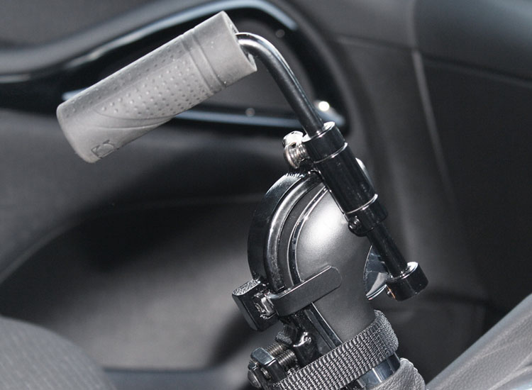 Easy release gear lever